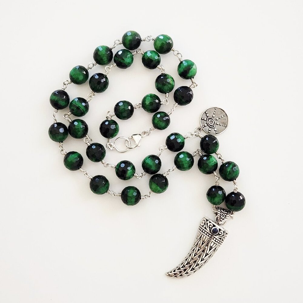 GREEN TIGERS EYE NECKLACE W/ 925 SILVER CLAW PENDANT--24"